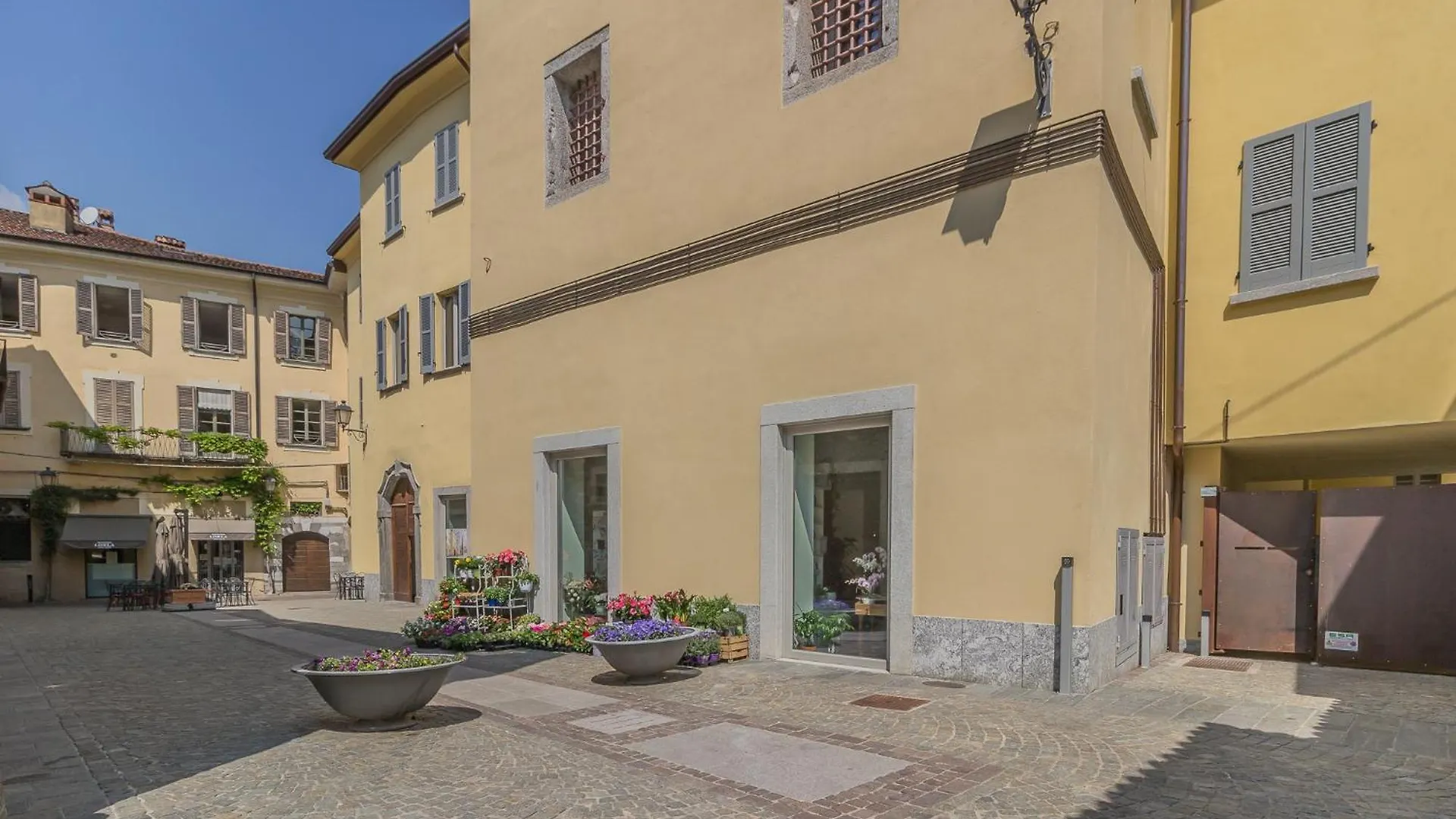 A Night At The Museum - Lake Como Bellano Apartman