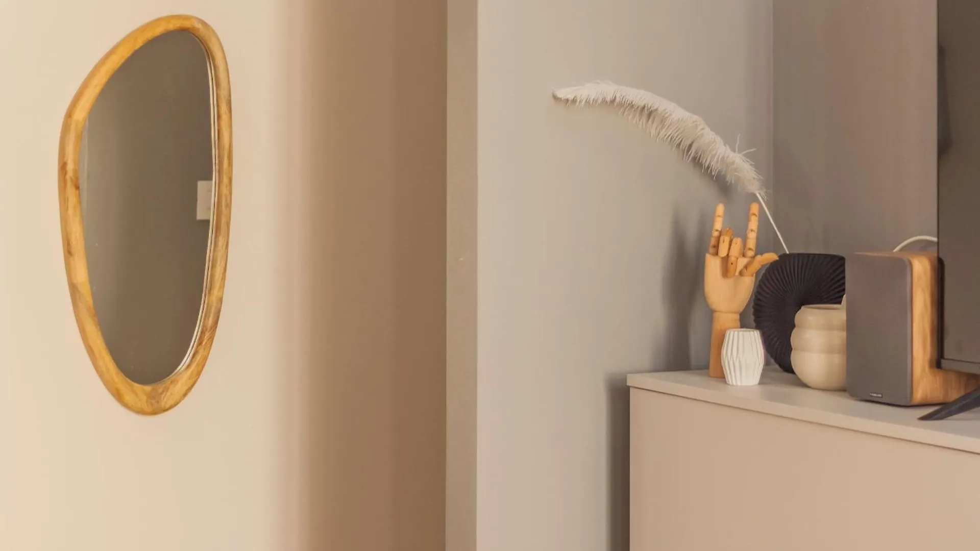 A Night At The Museum - Lake Como Bellano Apartman