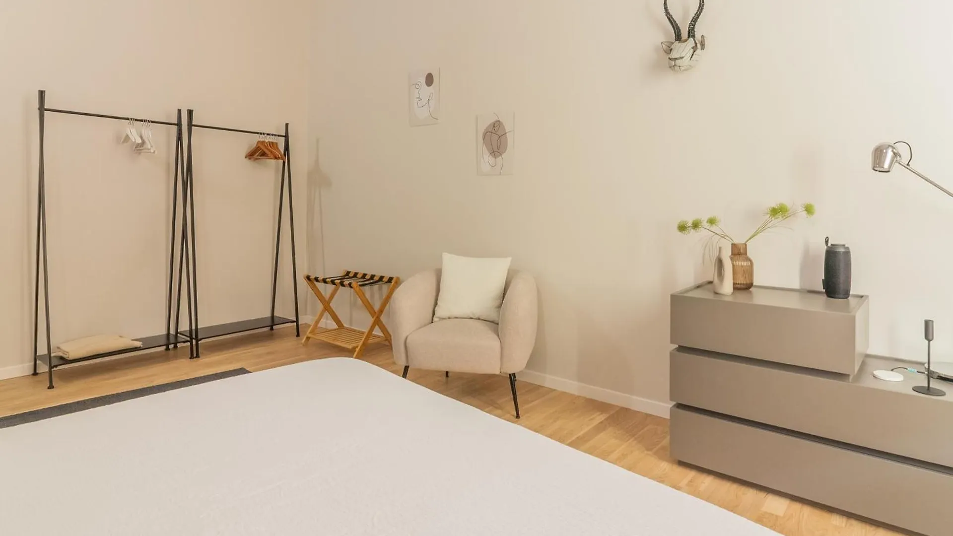 A Night At The Museum - Lake Como Bellano Apartman