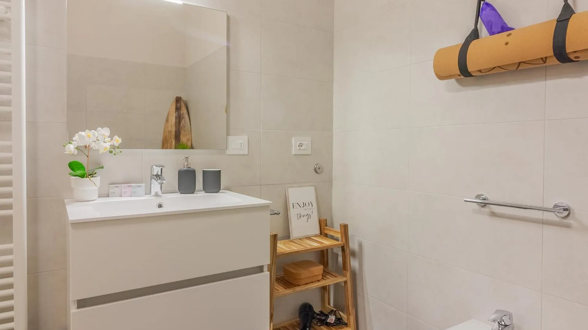 A Night At The Museum - Lake Como Bellano Appartement